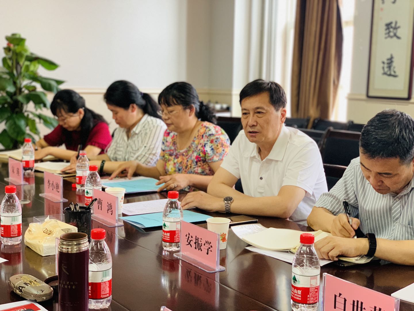  经济管理学院与计划财务处、审计处签订《结对服务协议》