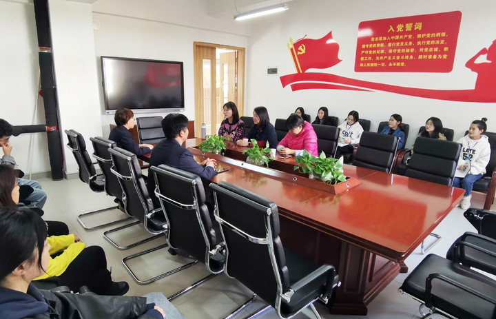 艺术学院赴美术学教育实习基地检查教育实习工作