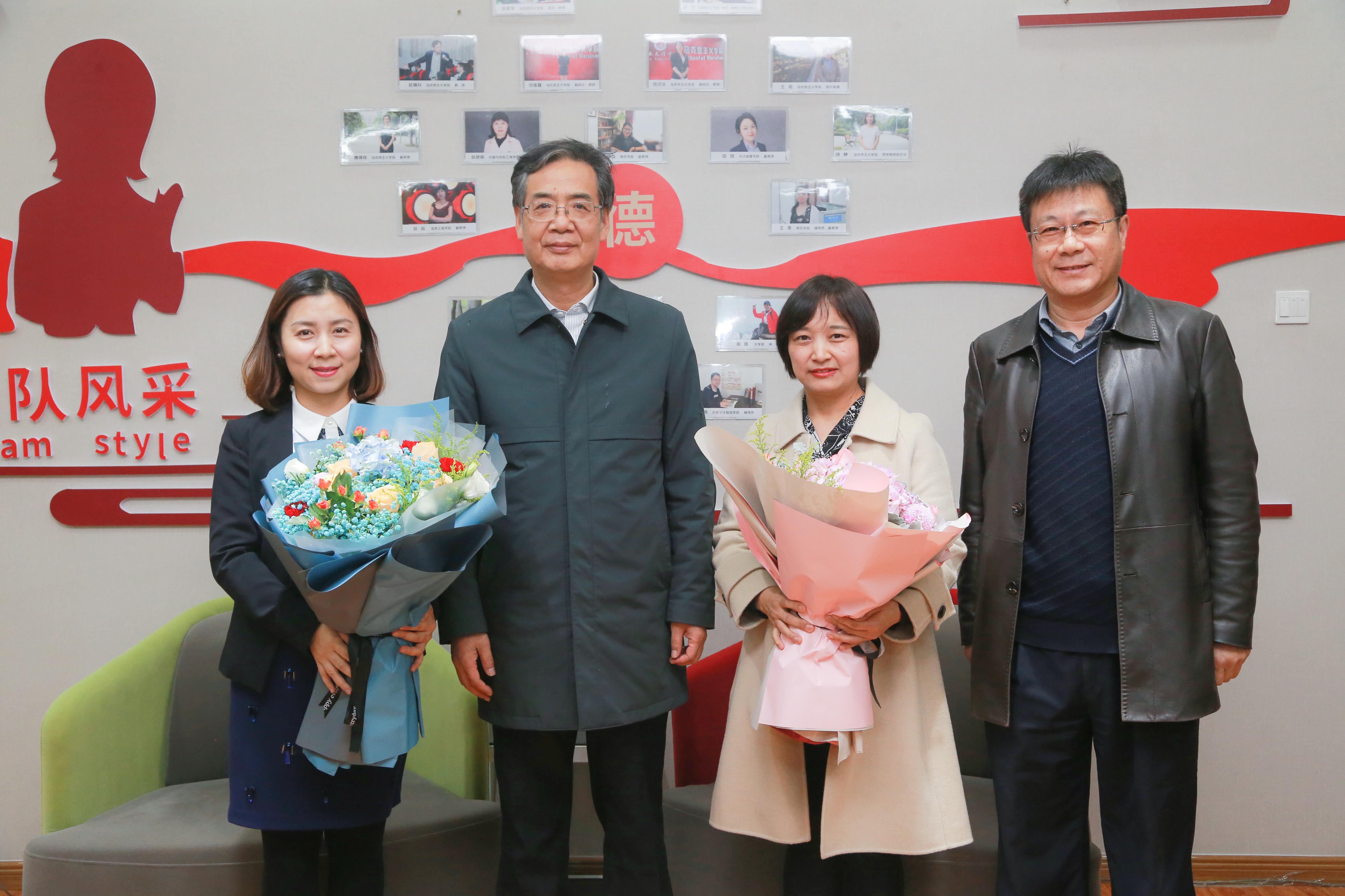 党委书记问向荣带队慰问陕西高校思政课教师“大练兵”活动获奖教师及指导教师团队