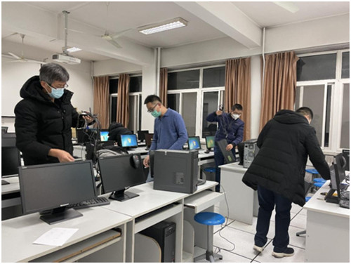 信息工程学院全力保障核酸检测工作