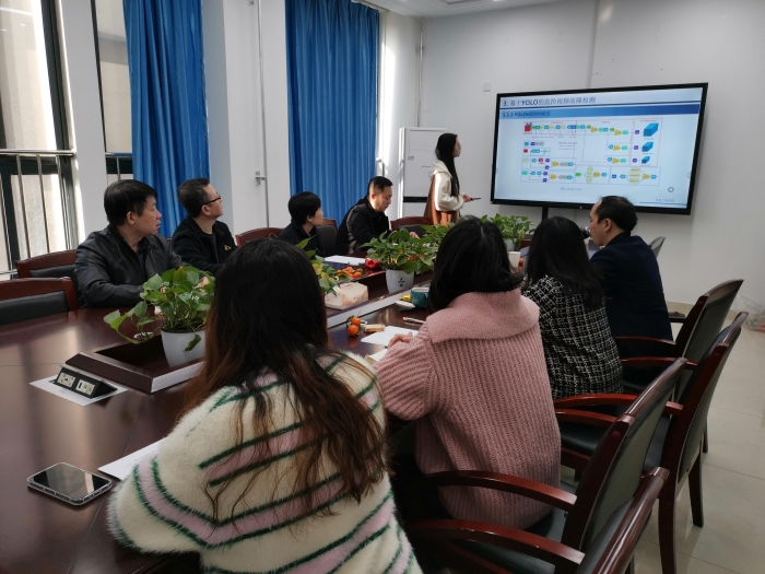 机械与材料工程学院召开联合培养研究生学位预答辩暨学术交流会
