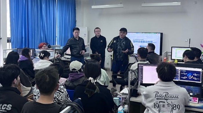信息工程学院举办“党建促科研 科研促育人”活动