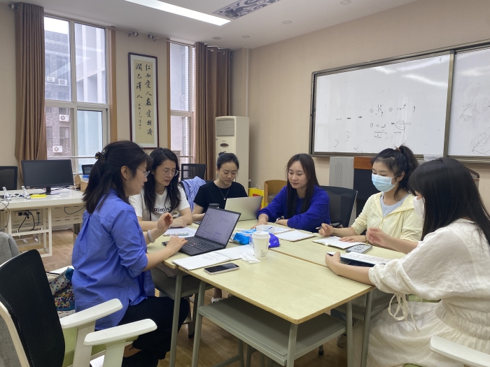 师范学院西北家庭教育研究中心召开教师专业发展规划研讨会