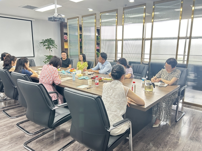 科研处与师范学院西北家庭教育研究中心青年博士教师座谈