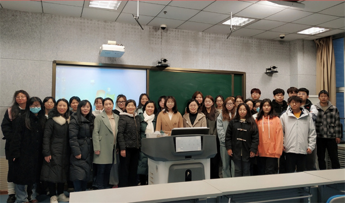 化学工程学院邀请中学一线教师走进化学专业《中学化学教学案例研究》课堂