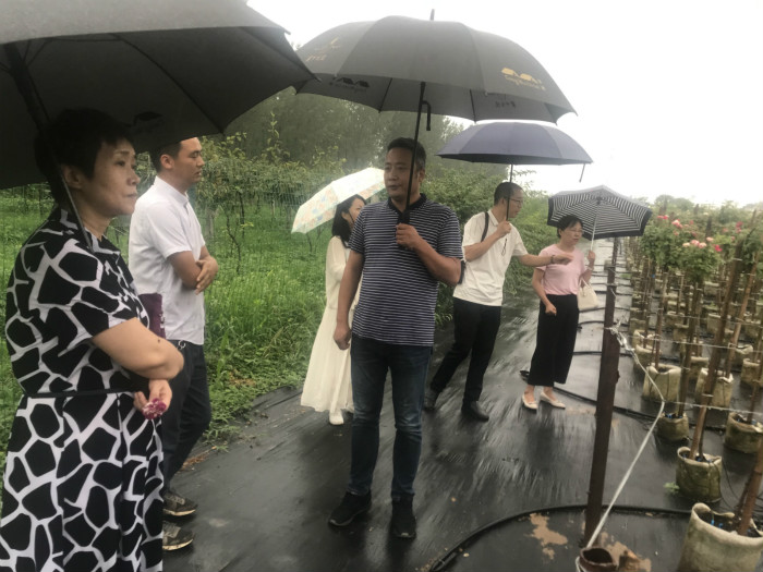 生物与环境工程学院赴鄠邑区开展产学研合作调研