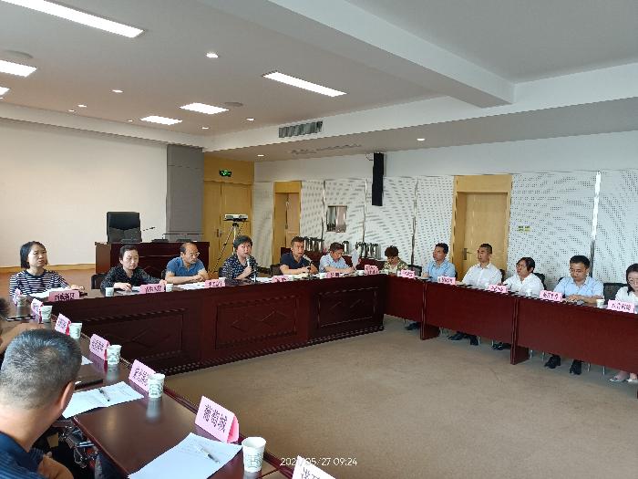 我校参加省商务厅举办的服务外包工作座谈会并获“陕西省服务外包人才培训基地”授牌