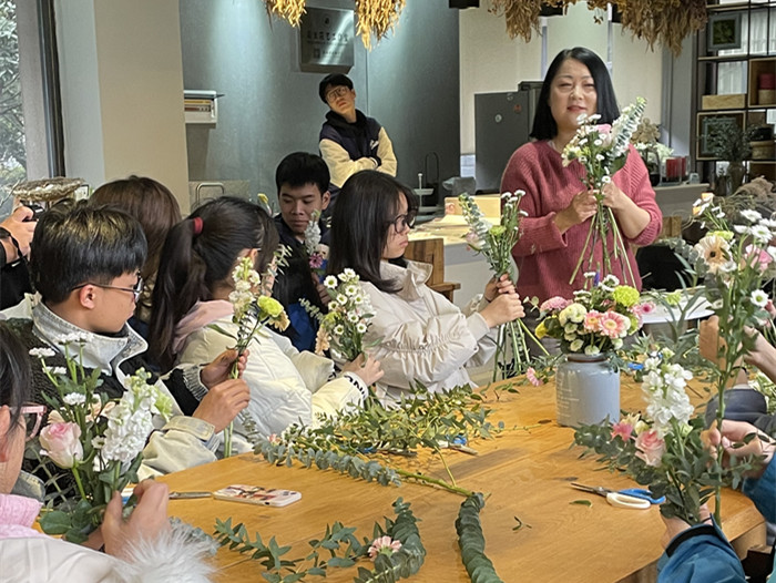 两岸中学生文化研习营来我校交流访问