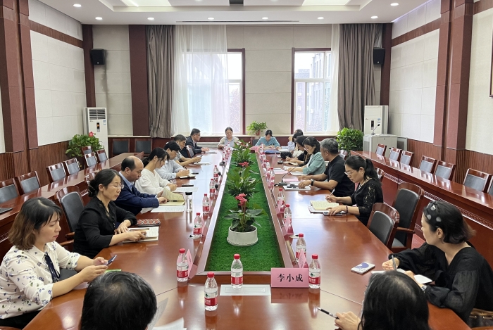 科研处召开校级科研团队座谈会