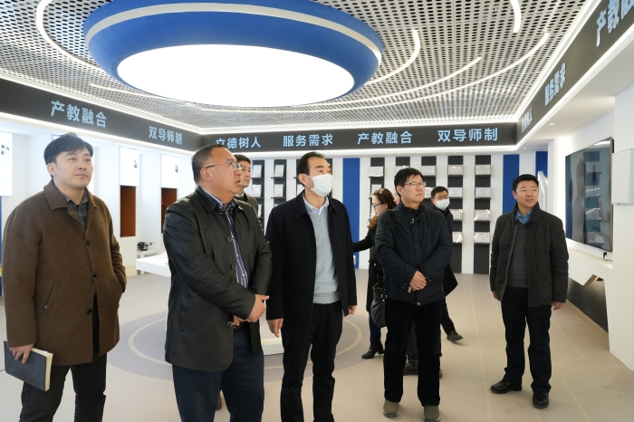 纪委书记任晖一行赴西京学院调研交流
