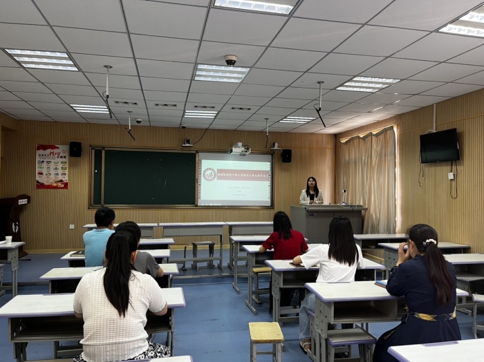 师范学院为高陵区通远中心小学开展专题培训