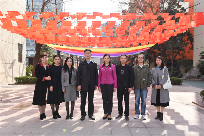 文学院赴高新第一小学访企拓岗