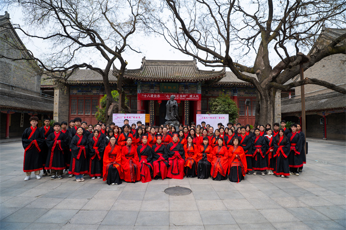 我校第九届“阳光护航”心理育人宣传季启动仪式暨“3·25善爱我”成人礼活动顺利开展